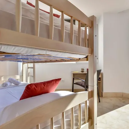 Guzman - Tramontana Apartament