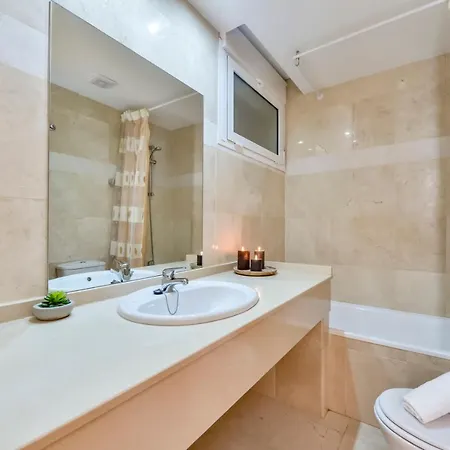 Guzman - Tramontana Apartament *